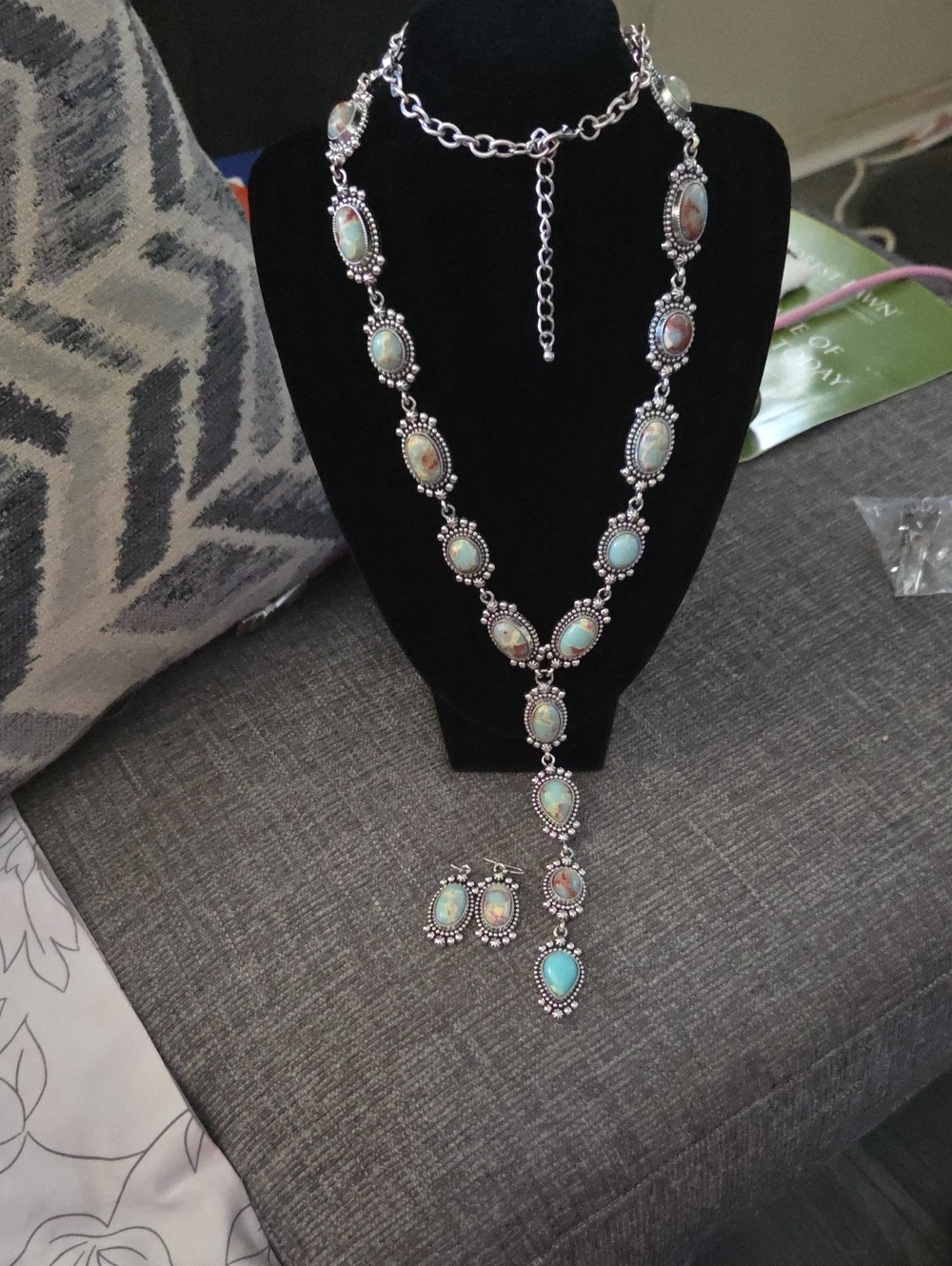 Source Unknown Iridescent Blue-Green Teardrop Y Necklace and Earring Set Boho